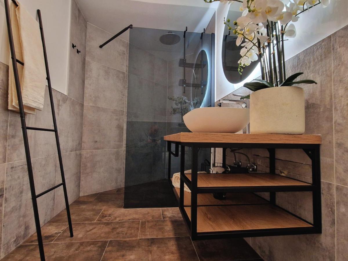 Olivea Luxury Suites Fažana Eksteriør billede