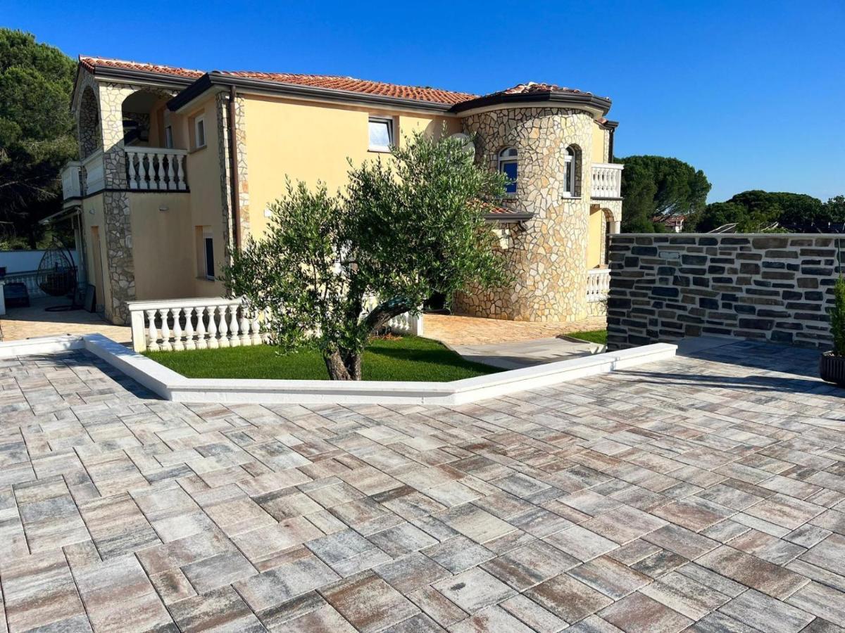 Olivea Luxury Suites Fažana Eksteriør billede